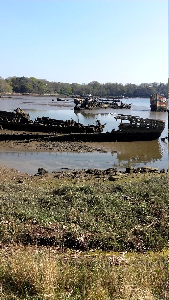 Cimetière de bateaux de Kerhervy sur le Blavet, Lanester, Morbihan, Bretagne 02