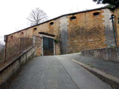 Cimetière de Loyasse - Lunette et porte sud