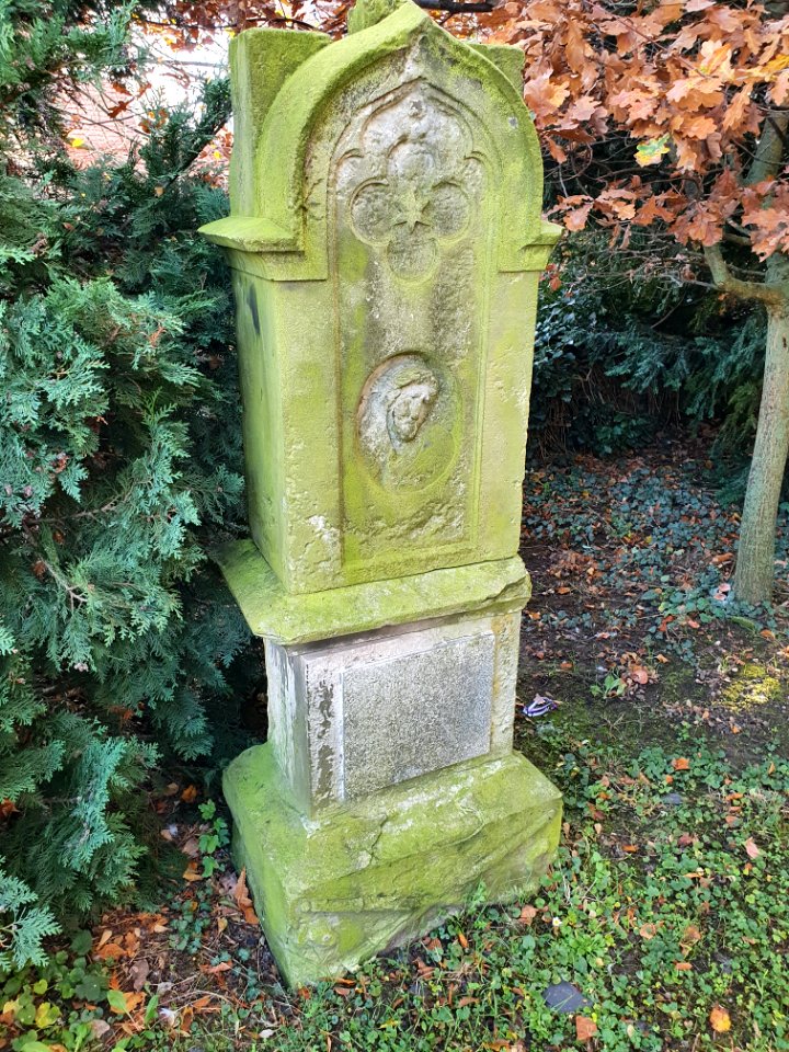 Church Mönchenholzhausen 11