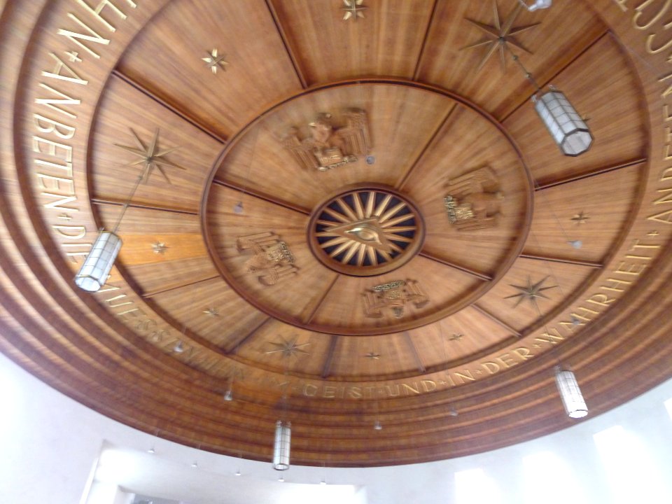 Christopheruskirche (Berlin-Siemensstadt) Decke des Kirchenschiffs