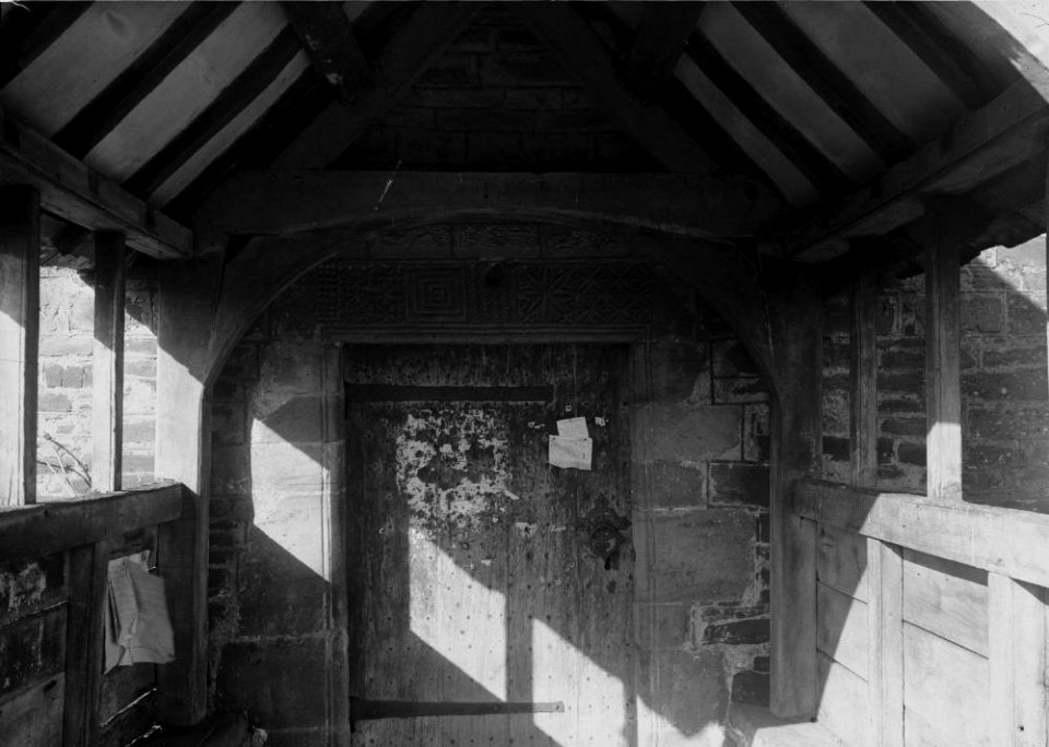 Church door (1294369)