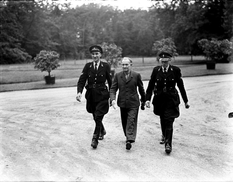 Christiansen voor het gerecht, Bestanddeelnr 902-8570