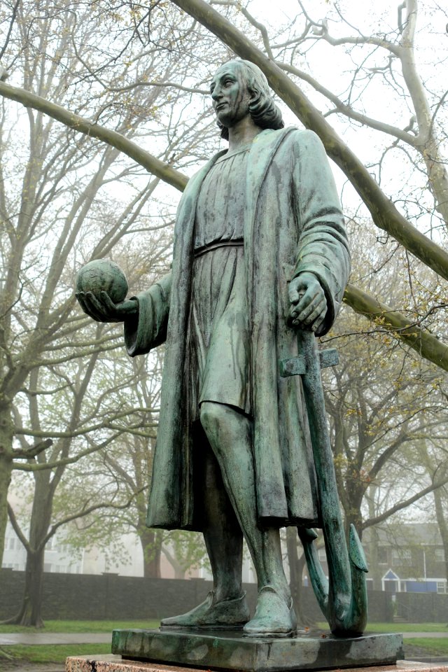 Christopher Columbus by Giovanni Cappelletti, Fonderia Artistica Ferdinando Marinelli, 1953, bronze, granite - Newport, Rhode Island - DSC04127