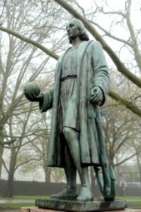 Christopher Columbus by Giovanni Cappelletti, Fonderia Artistica Ferdinando Marinelli, 1953, bronze, granite - Newport, Rhode Island - DSC04127