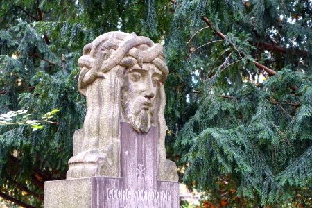 Christ with thorns - Alter Domfriedhof der St.-Hedwigsgemeinde, Berlin - DSC09879