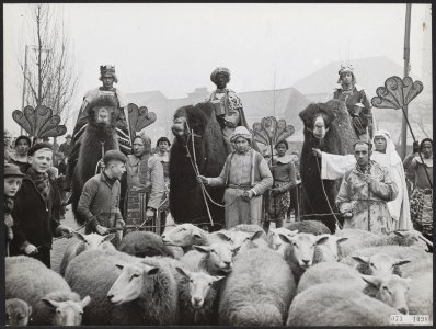 Christelijke feestdagen, folklore, kostuums, driekoningenfeest, Bestanddeelnr 073-1098