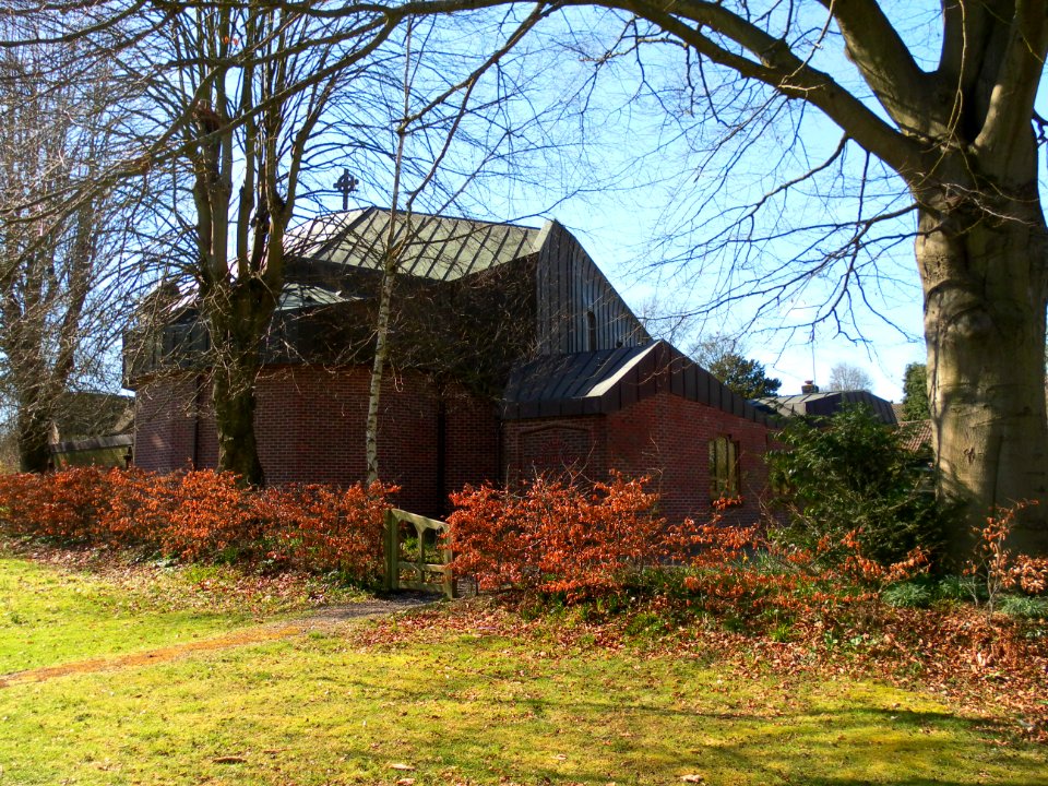 Christian Community Church, Hartfield Road, Forest Row (March 2011) (5)