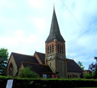 Christ Church, Kings Cross Lane, South Nutfield (June 2013) (4)