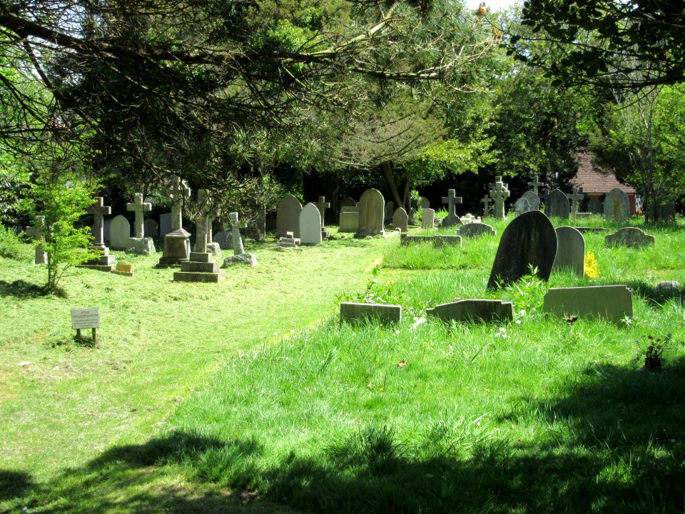 Christ Church, Alum Bay New Road, Totland (May 2016) (Churchyard)