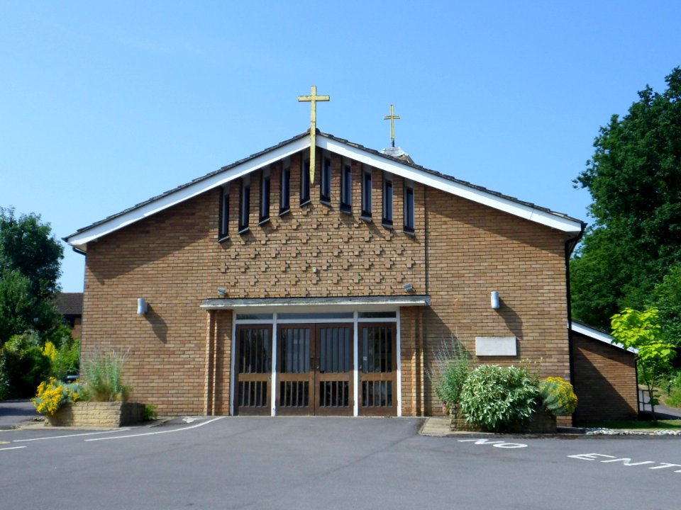 Church of the Holy Spirit, Bell Lane, Fetcham (July 2013) (1)