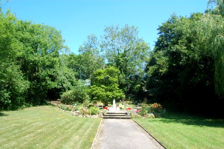 Church of the Holy Redeemer, Upper Church Road, Hollington, Hastings (June 2020) (Garden and Shrine) (1)