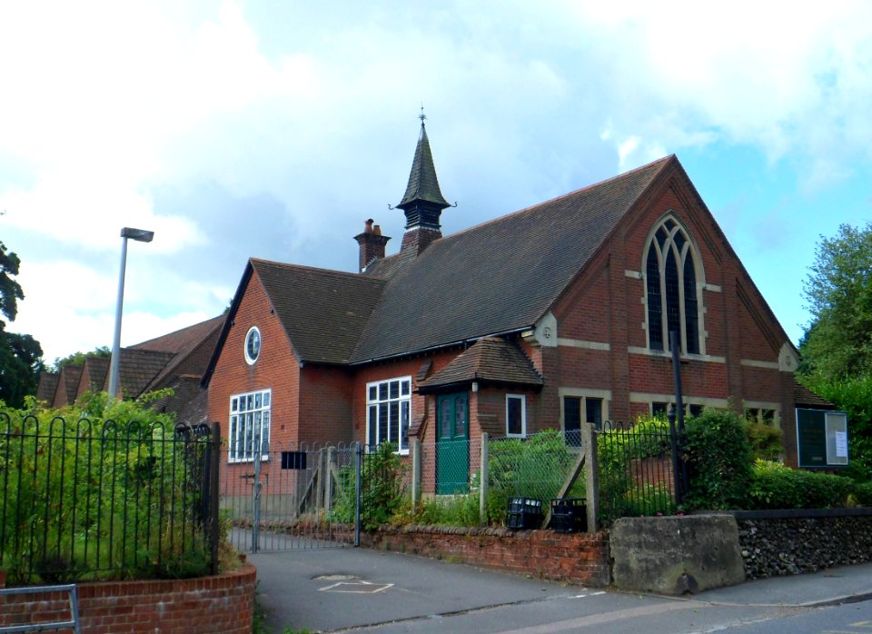 Christchurch United Reformed Church, Walton Street, Walton-on-the-Hill (June 2013) (3)