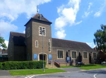 Church of the Resurrection, Penrhyn Road, Farlington (August 2017) (4)