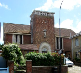 Church of The Sacred Heart of Jesus, Atherley Road, Shanklin (July 2016) (3)