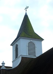 Church of the Sacred Heart, Downside Bridge Road, Cobham (May 2014) (3)