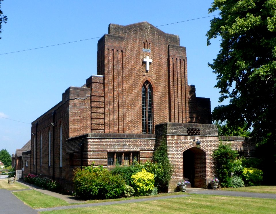 Christ Church United Reformed Church, Epsom Road, Leatherhead (July 2013) (4)