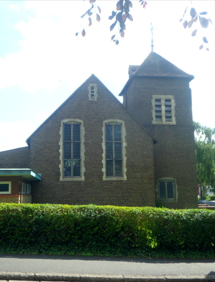 Church of the Resurrection, Penrhyn Road, Farlington (August 2017) (5)