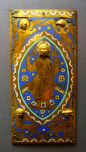 Christ enthroned within an aureola surrounded by Evangelist symbols, plaque from a book cover, Limoges, c. 1200, copper with enamel - Museum Schnütgen - Cologne, Germany - DSC09990