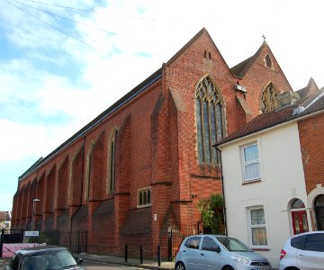 Church of the Holy Spirit, Fawcett Road, Southsea (October 2017) (3)