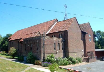 Church of the Holy Redeemer, Upper Church Road, Hollington, Hastings (June 2020) (5)