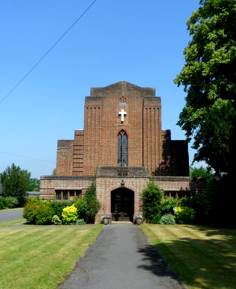 Christ Church United Reformed Church, Epsom Road, Leatherhead (July 2013) (5)
