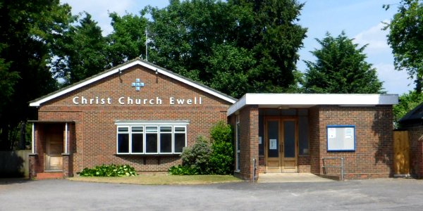 Christ Church Ewell, Cheam Road, Ewell (July 2013) (3)