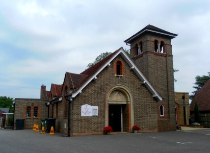 Church of the Sacred Heart, Durgates, Wadhurst (July 2011) (2)