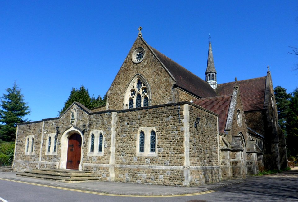 Church of the Sacred Heart, Essendene Road, Caterham (NHLE Code 1294941) (April 2013) (3)