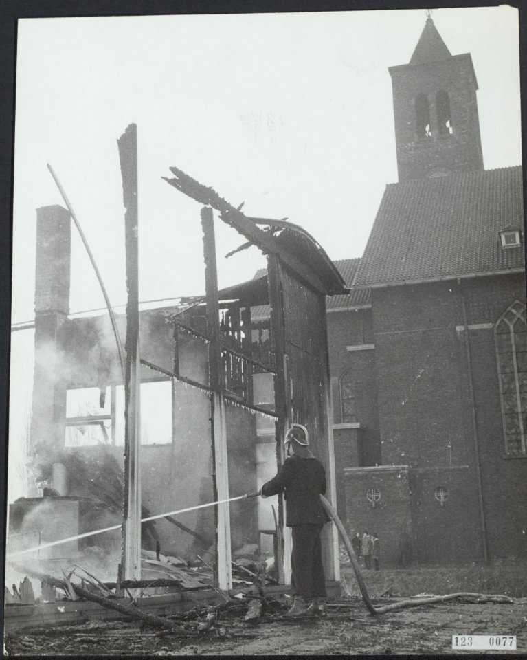 Christelijk Lyceum Buitenveldert aan de Amstelveenseweg, één van de drie tijdeli, Bestanddeelnr 123-0077