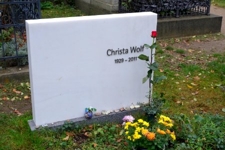 Christa Wolf - Dorotheenstädtischer Friedhof - Berlin, Germany - DSC00283