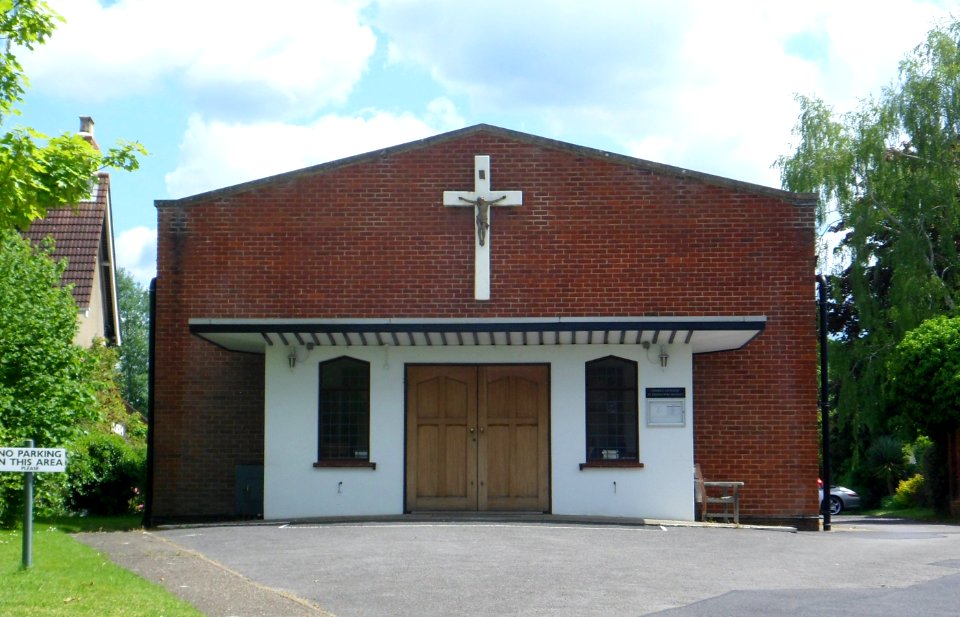 Church of St Thomas More, High Street, Bramley (May 2014) (2)