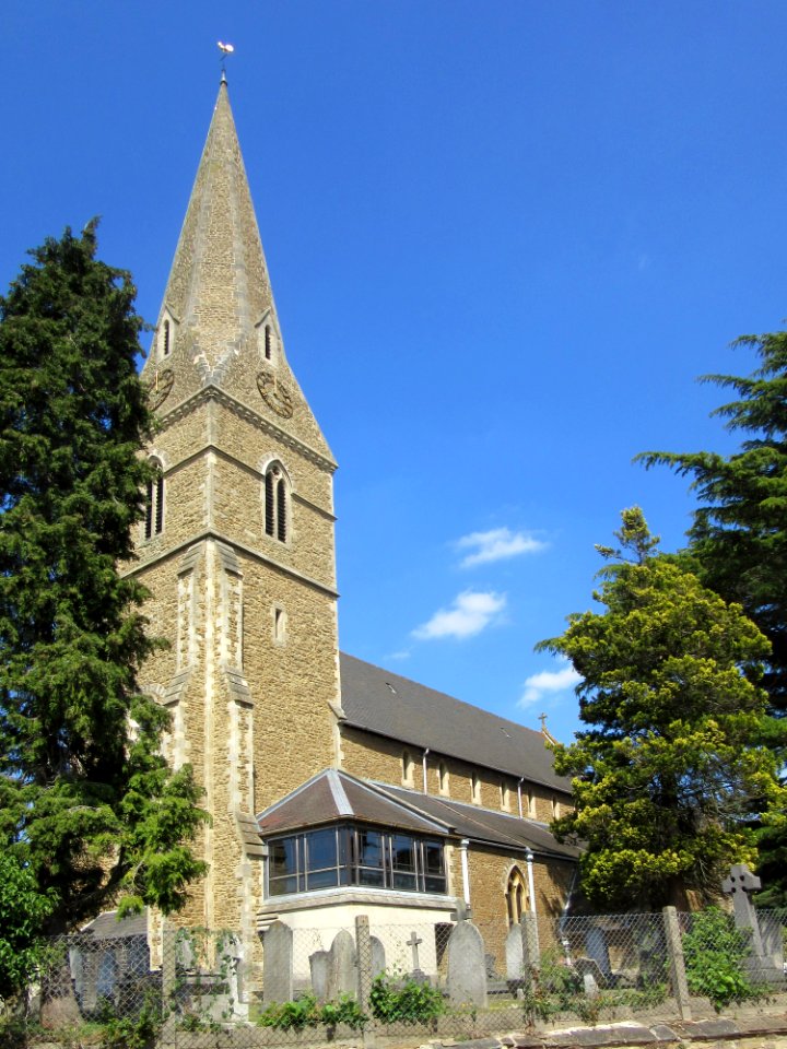 Christ Church, Church Street, Esher (NHLE Code 1188268) (June 2015) (1)