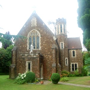 Church of the Immaculate Conception, Headley Road, Liphook (July 2019) (4)