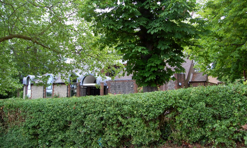 Church of Our Lady Queen of Apostles, Martin Road, Bishop's Waltham (May 2019) (1)