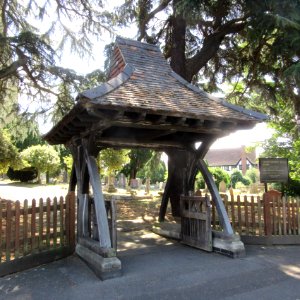 Christ Church, Church Street, Esher (June 2015) (Lychgate)