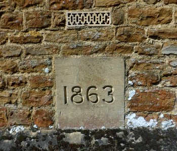 Christ Church, Cranleigh Road, Shamley Green (May 2014) (Datestone)