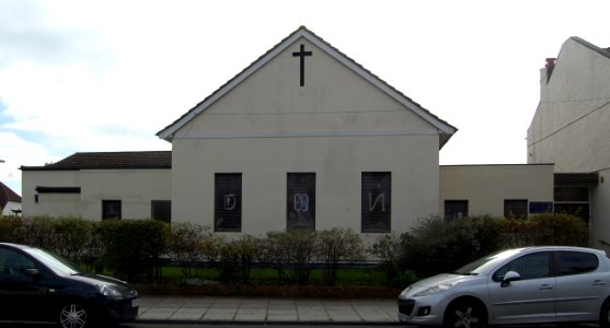 Church of Our Lady of Lourdes (RC), Bransbury Road, Eastney, Portsmouth (October 2017) (2)