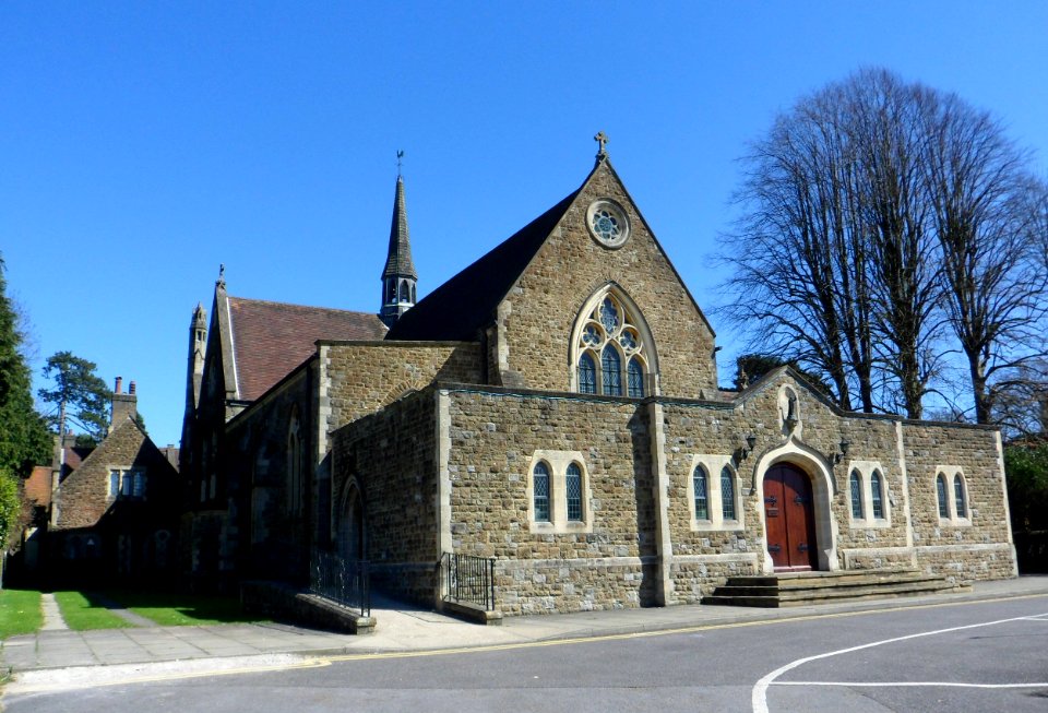 Church of the Sacred Heart, Essendene Road, Caterham (NHLE Code 1294941) (April 2013) (6)