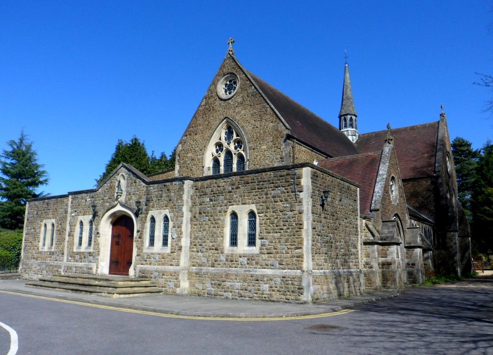 Church of the Sacred Heart, Essendene Road, Caterham (NHLE Code 1294941)