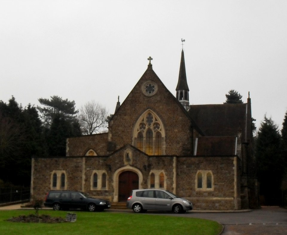 Church of the Sacred Heart, Essendene Road, Caterham (NHLE Code 1294941) (January 2010) (1)
