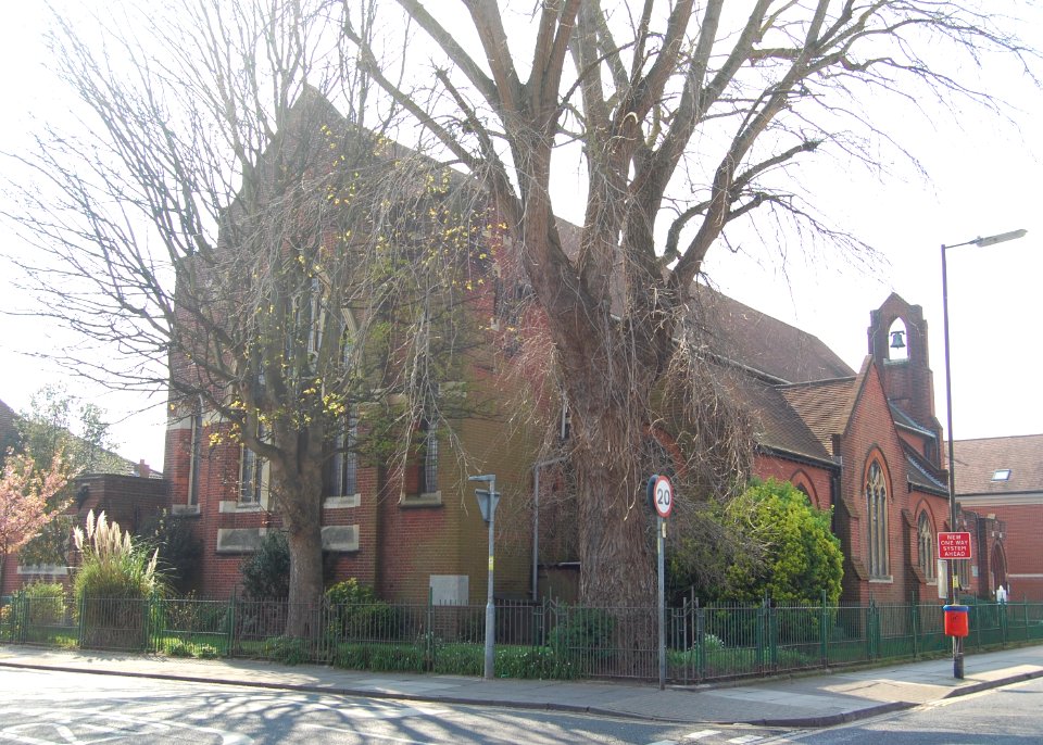 Church of the Ascension, Stubbington Avenue, North End, Portsmouth (March 2019) (3)