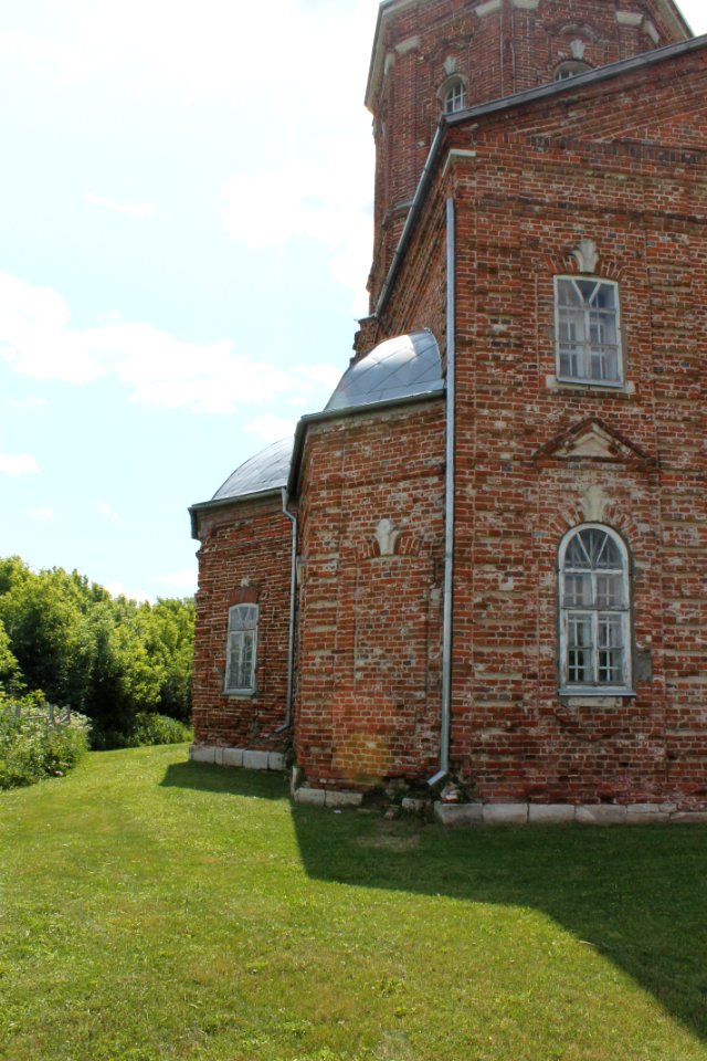 Church of the Nativity of the Theotokos (Lunino) 4