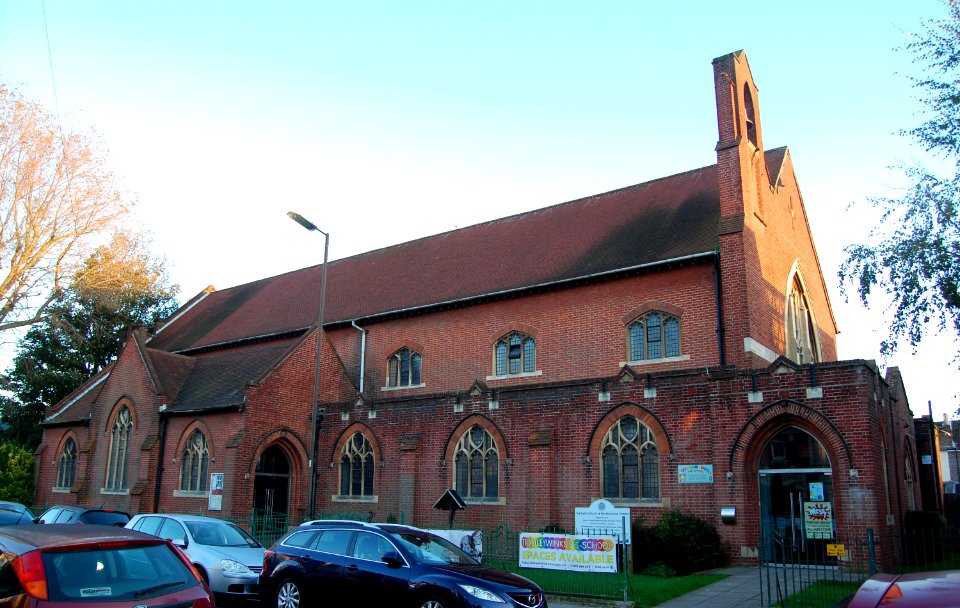 Church of the Ascension, Stubbington Avenue, North End, Portsmouth (October 2017) (3)