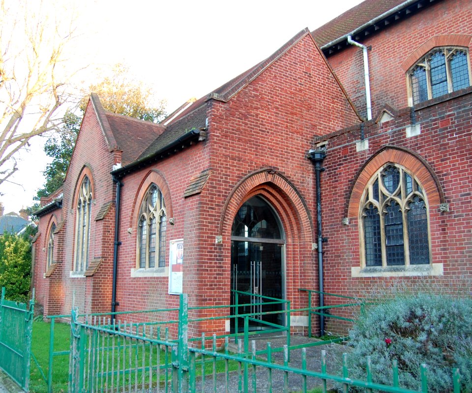 Church of the Ascension, Stubbington Avenue, North End, Portsmouth (October 2017) (5)