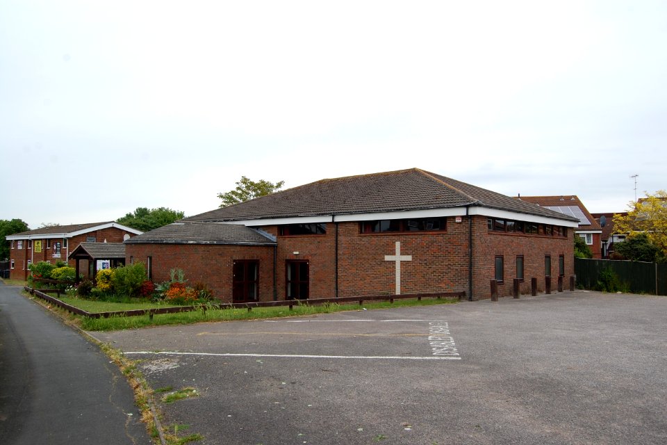 Church of the Good Shepherd, Crookhorn Road, Crookhorn, Purbrook (May 2019) (2)
