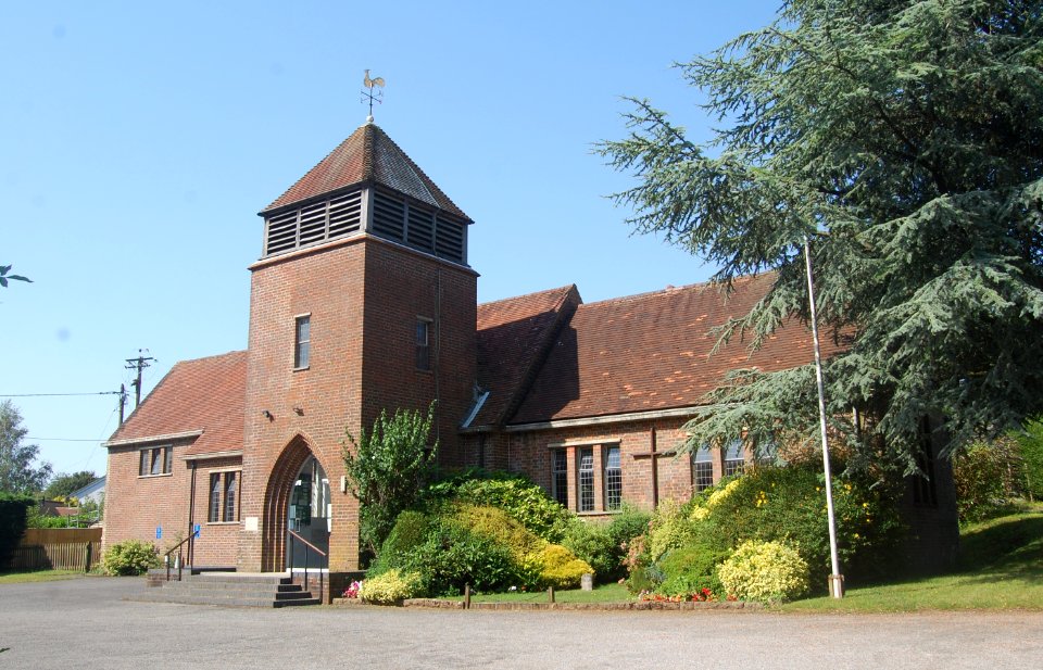 Church of the Good Shepherd, Lymington Road, Four Marks (July 2019) (5)