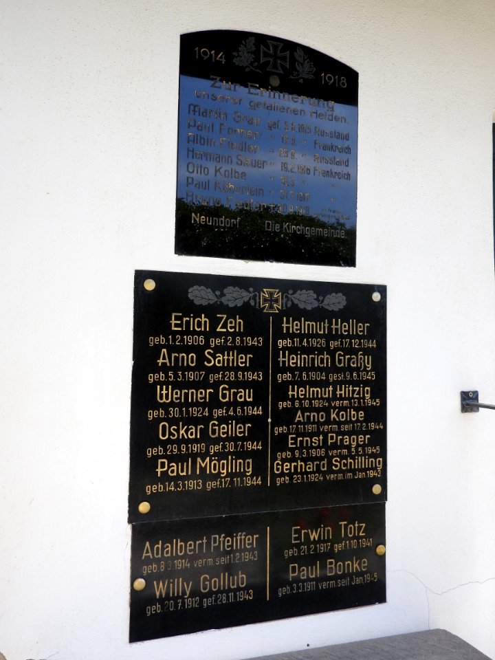 Church Neundorf near Schleiz 04