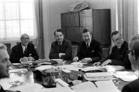 CHU-fractie bijeen, Tilanus, Baron Van Verschure , Tolma Schulten, Van Leyenhors, Bestanddeelnr 926-2896