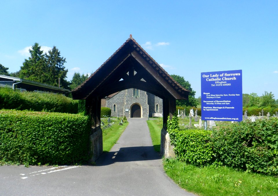 Church of Our Lady of Sorrows, Lower Road, Effingham (May 2014) (Lychgate)
