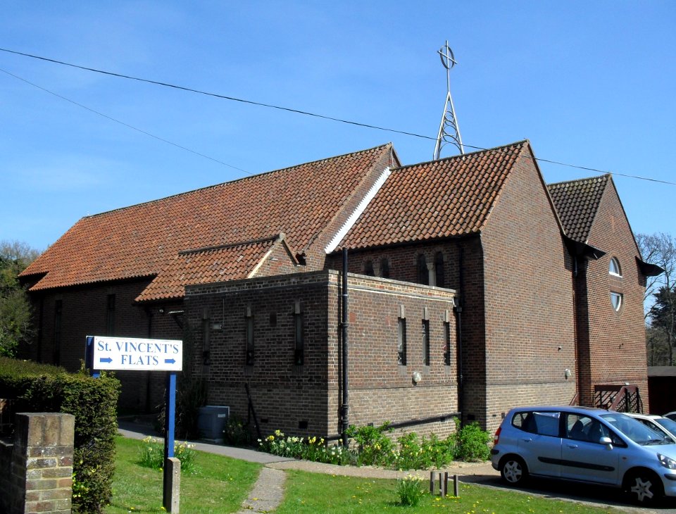 Church of the Holy Redeemer, Upper Church Road, Hollington, Hastings (April 2010)